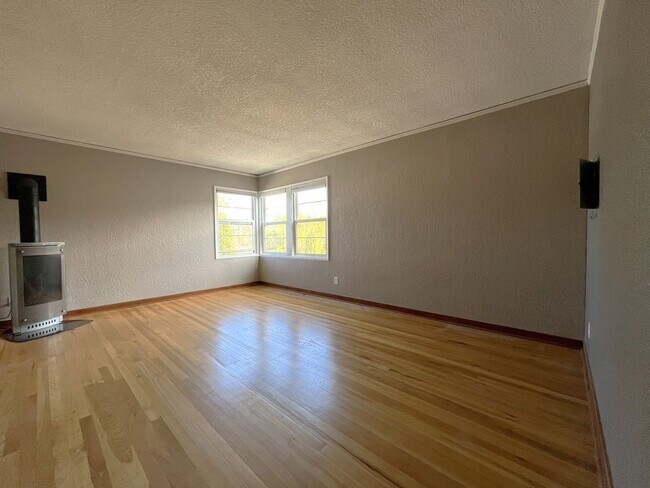 Building Photo - Stylish Condo at Terrazzo with Hardwood Floors, Open Modern Kitchen & Great Location