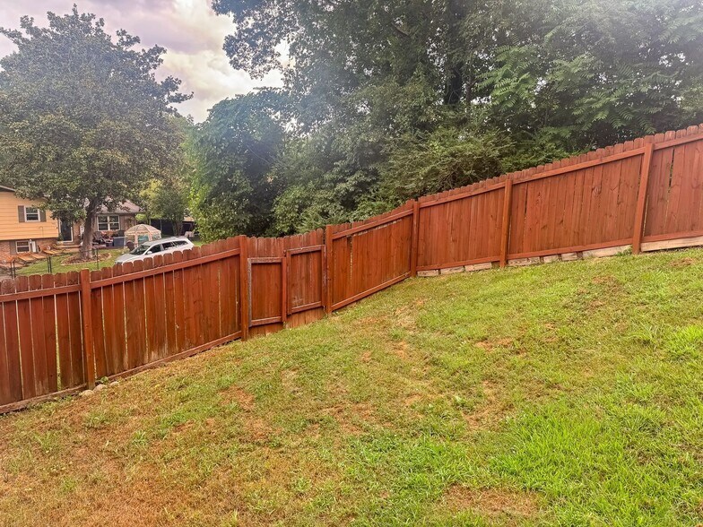 Building Photo - 9134 Westminister Cir Dr