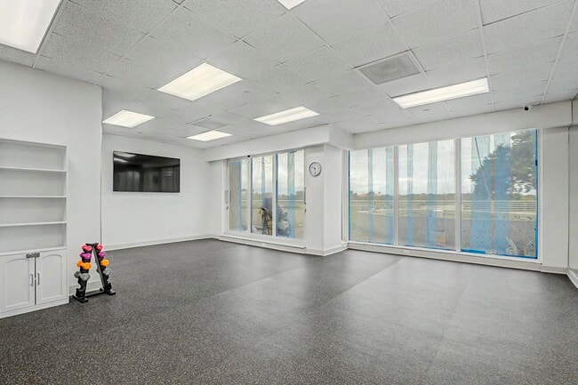 Building Photo - 4201 N Ocean Blvd