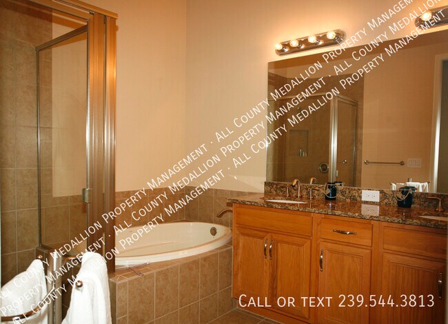 Building Photo - 11070 Esteban Dr