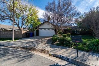 Building Photo - 23640 Vía Calma