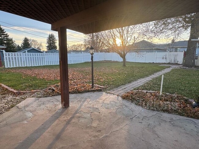 Building Photo - 1046 N 29th St