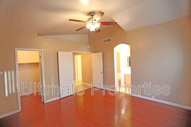 Building Photo - 5620 S 41st Pl