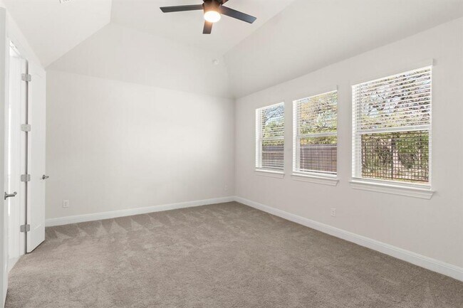 Building Photo - 528 Tubman Dr