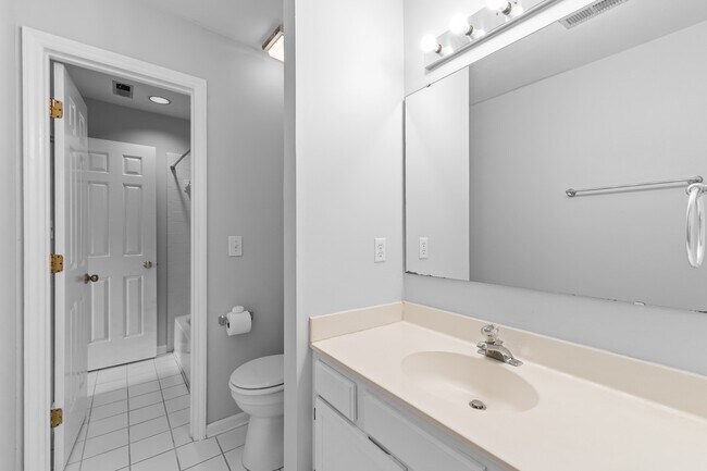 Building Photo - CONVENIENT AND AFFORDABLE