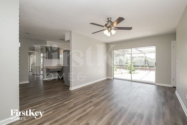 Building Photo - 8811 Shenandoah Ln