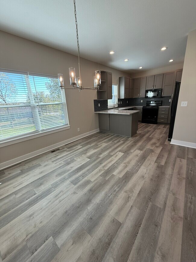 Building Photo - 8531 Kickapoo St