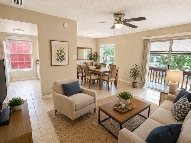 Building Photo - FOR RENT – CHARMING 1-BEDROOM CONDO IN SAINT PETERSBURG, FL