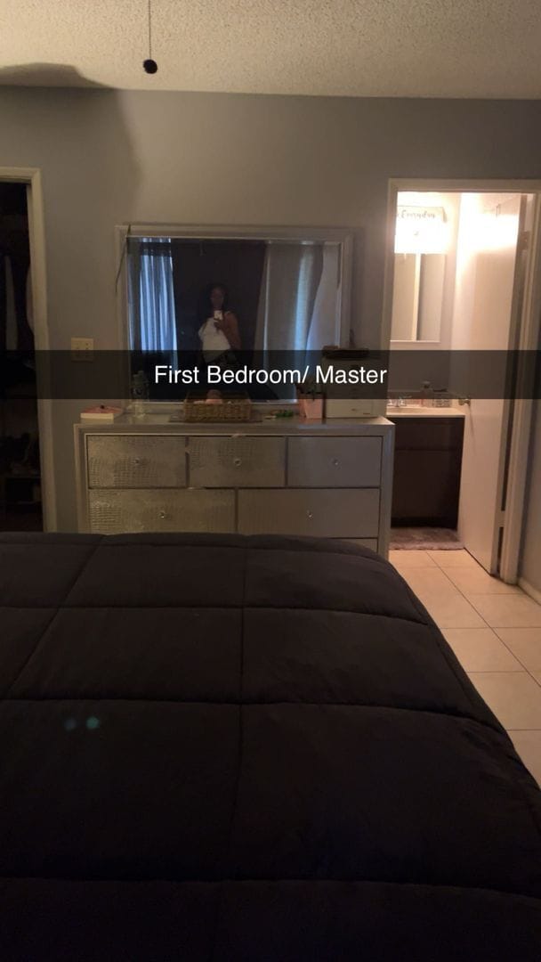 Building Photo - Well Appointed 2 bedroom 2 bathroom available February 1st.  Washer and Dryer Included!!!  Close ...