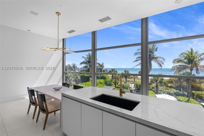 Building Photo - 5875 Collins Ave