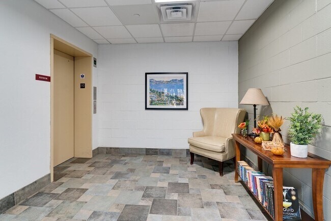 Building Photo - 21 Rockland St