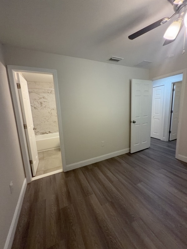 Building Photo - 536 Charles Ct