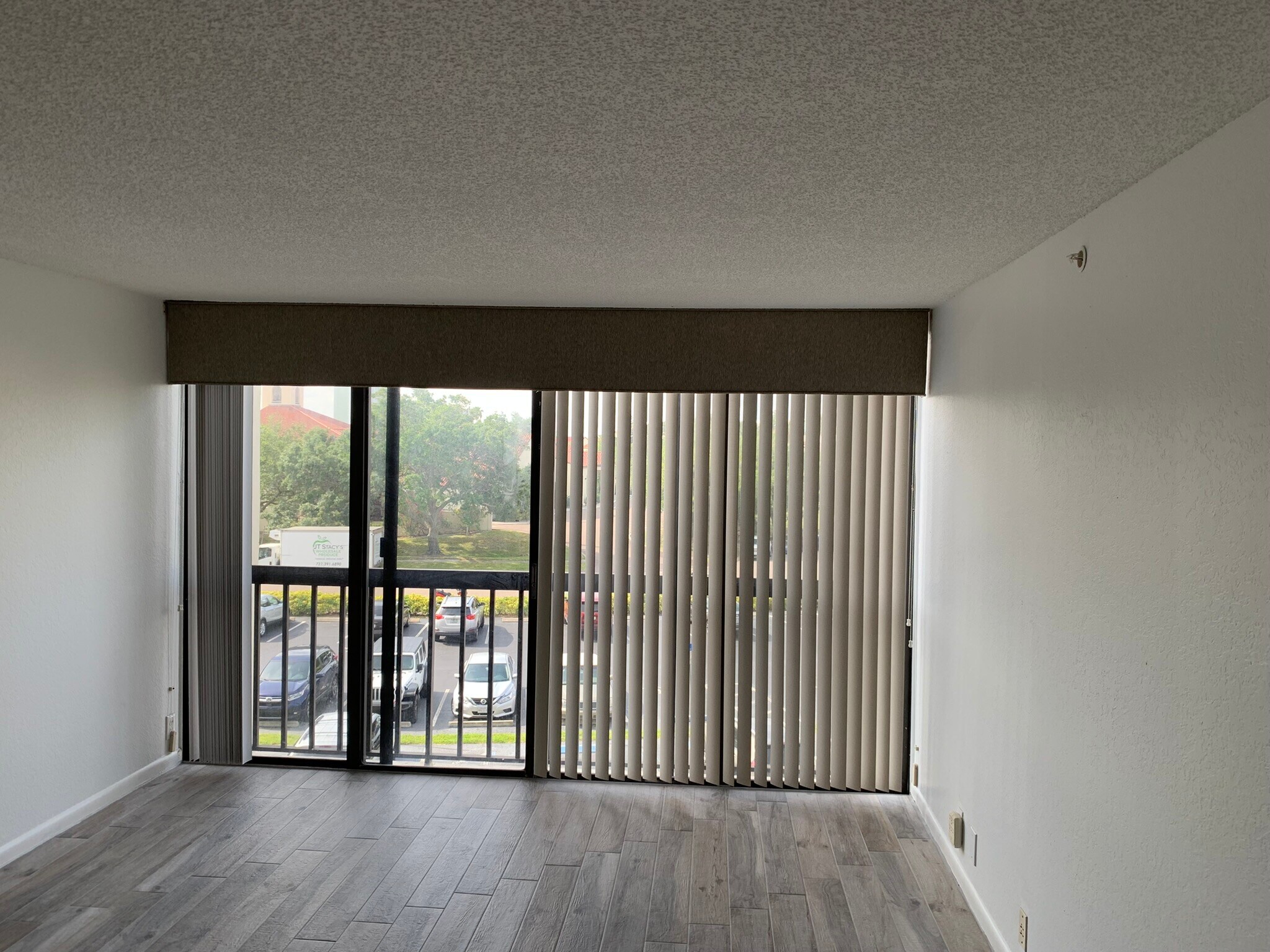 Great Room 3 - 255 Dolphin Pt