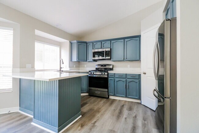 Building Photo - 6166 Eagle Nest Dr