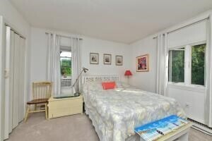 Building Photo - 208 Standish Rd