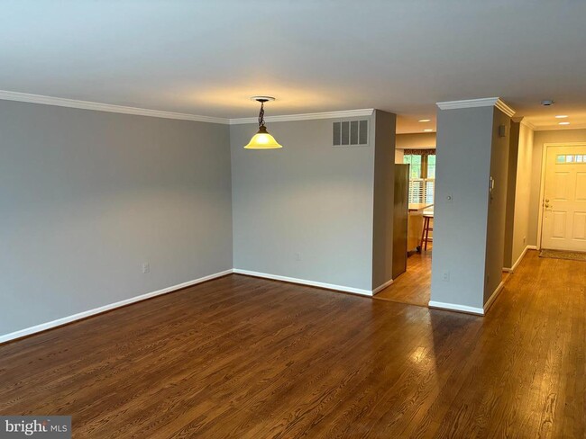 Building Photo - 178 English Run Cir