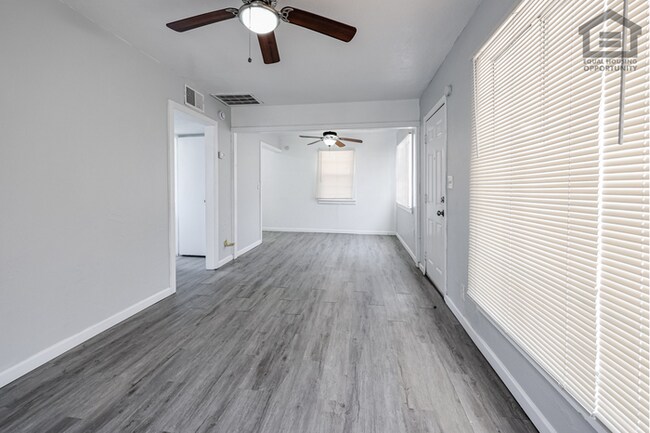 Building Photo - 1Bed/1Bath House at 32nd St/Thomas! Ready for Immediate Move-In! -- NO HOA!