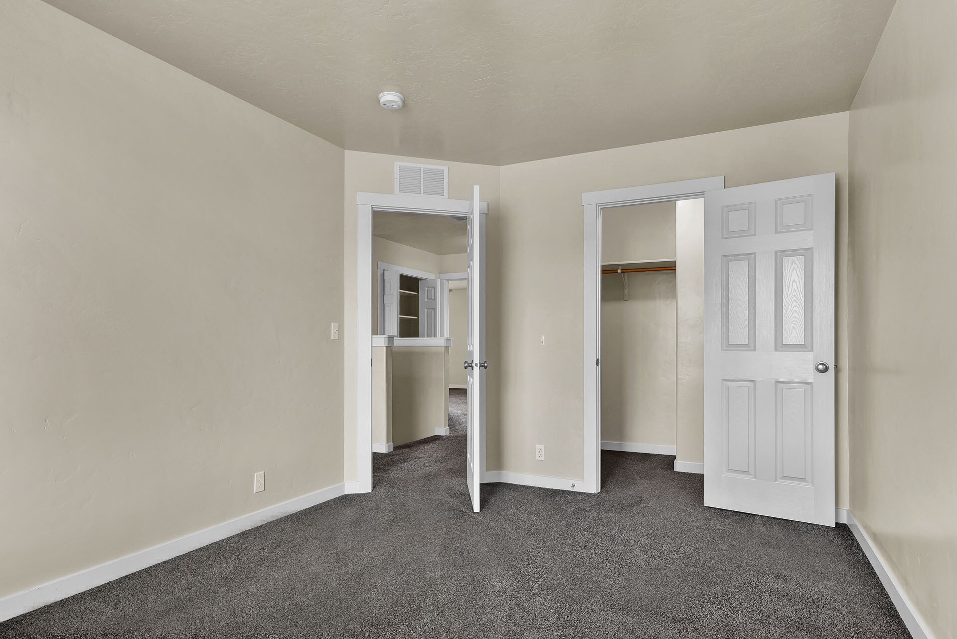 Building Photo - 1633 Placerville St