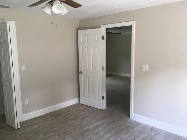 Building Photo - 2666 Marley Ln