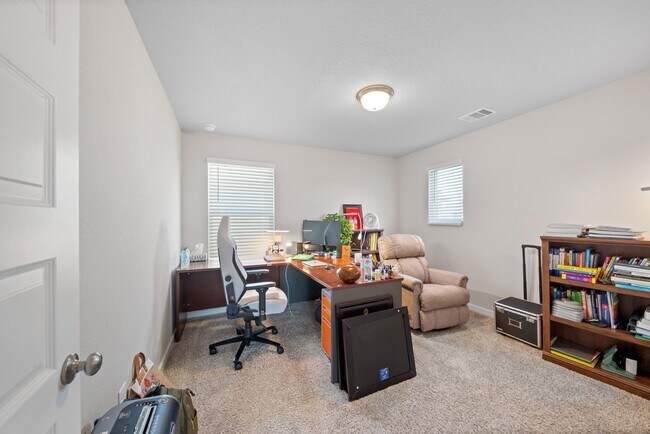 Building Photo - 17466 Buckeye Br