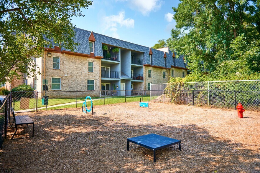 Building Photo - 2203 Melson Rd