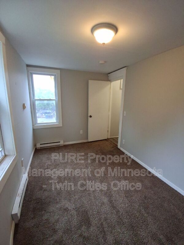 Building Photo - 3123 Portland Ave