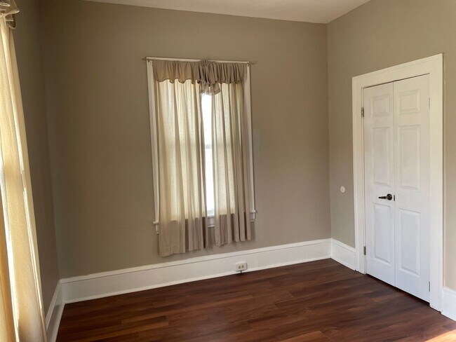 Building Photo - Beautiful Home with Large Covered Front Porch