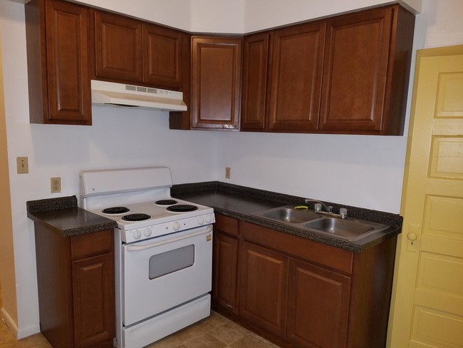 Kitchen - 215 W 38th St