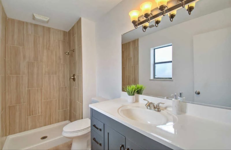 Building Photo - 856 Lancelot St