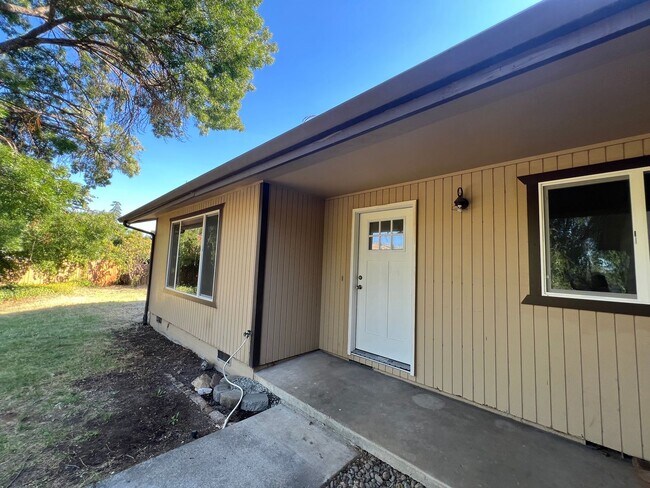 Building Photo - Newly renovated three bedroom home | Available Mid April