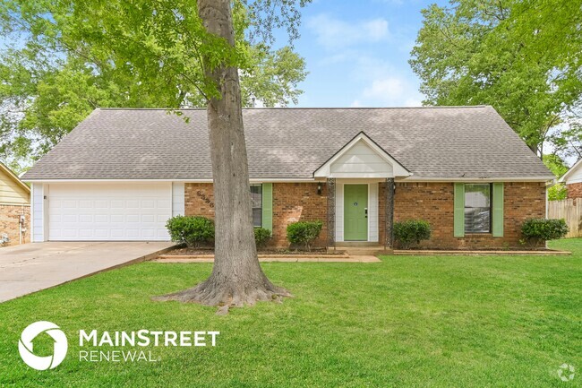 Building Photo - 6338 Northampton Dr