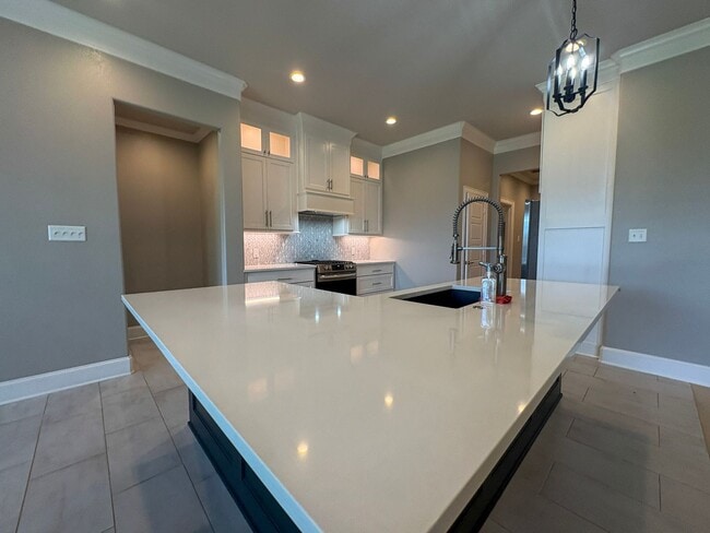 Building Photo - Available Now! Gorgeous 4 Bedroom 3 Bath i...
