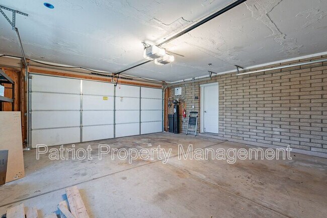 Building Photo - 5514 N 79th Pl