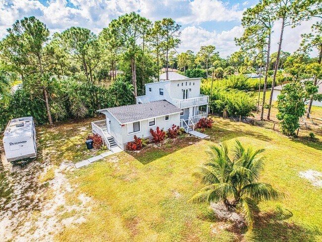 Building Photo - 17852 94th St N