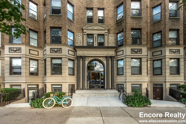 Building Photo - 1144 Commonwealth Ave