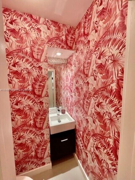 Building Photo - 375 Harbor Ct