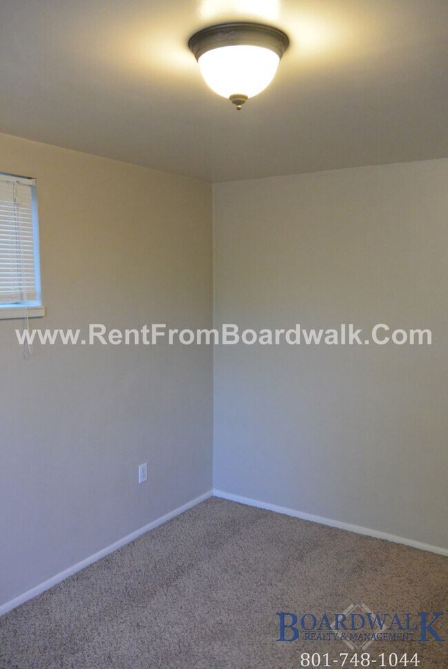 Building Photo - 1955-1957 S Foothill Dr