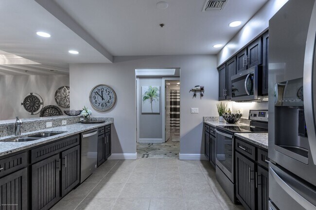 Building Photo - TURNKEY FURNISHED EXECUTIVE RENTAL IN BURN...