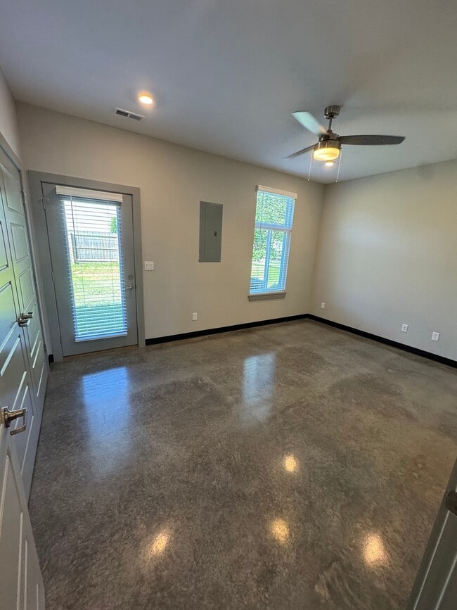 Building Photo - 3810 Jett Ln