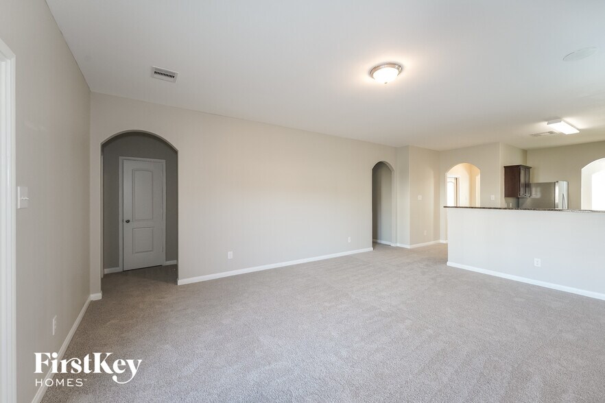 Building Photo - 5026 Manor Stone Ln