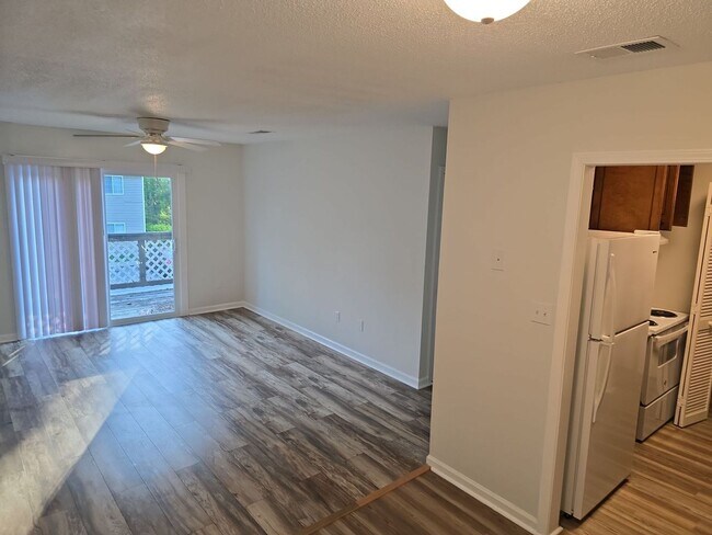 Building Photo - 435 Haltiwanger Rd