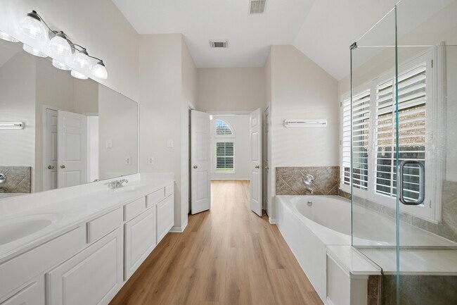 Building Photo - 1279 Ocean Manor Ln