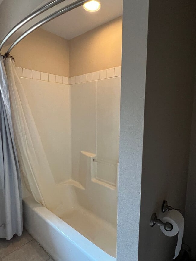 Building Photo - 4090 Bobcat Dr
