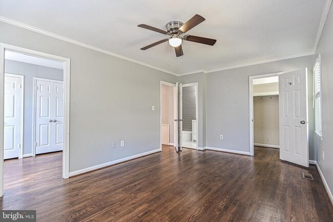 Building Photo - 7046 Leestone St