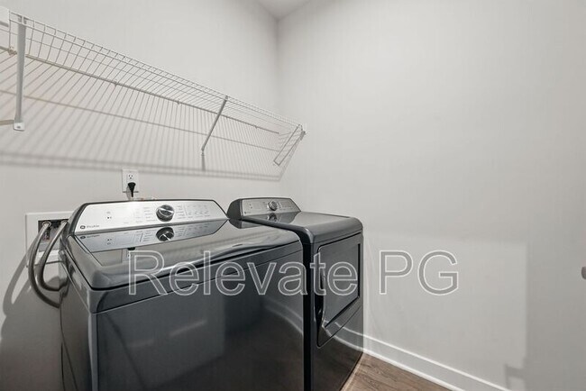 Building Photo - 7813 Vermeil St