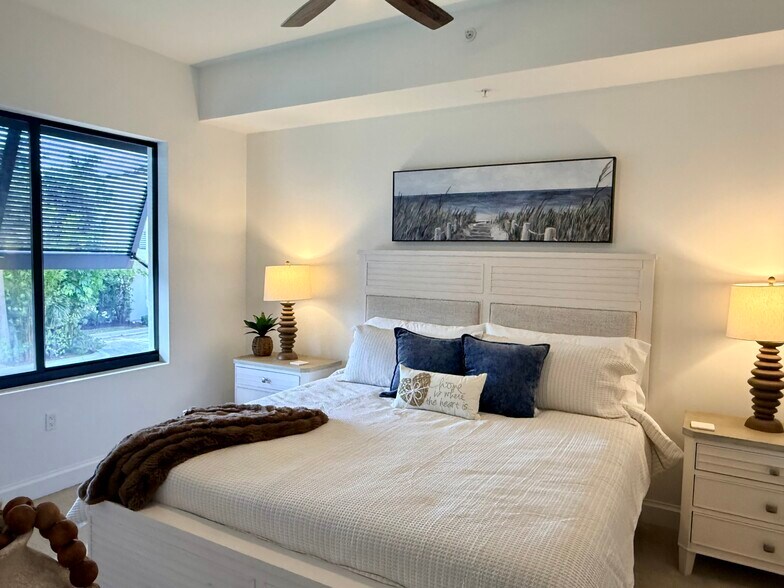 Building Photo - 1111 Central Ave