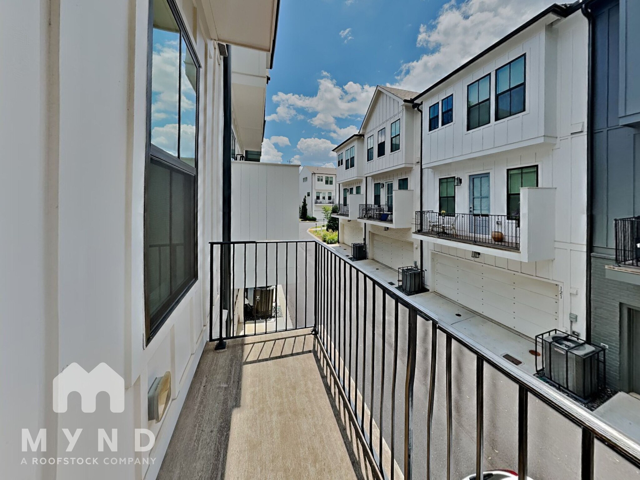 Building Photo - 118 Chestnut Cir