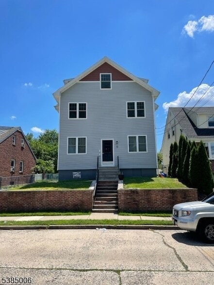 Building Photo - 12 Brown St