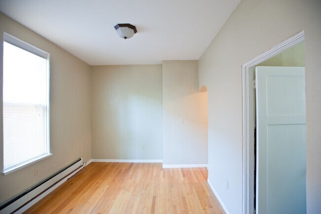 Building Photo - 1665 N Humboldt Ave