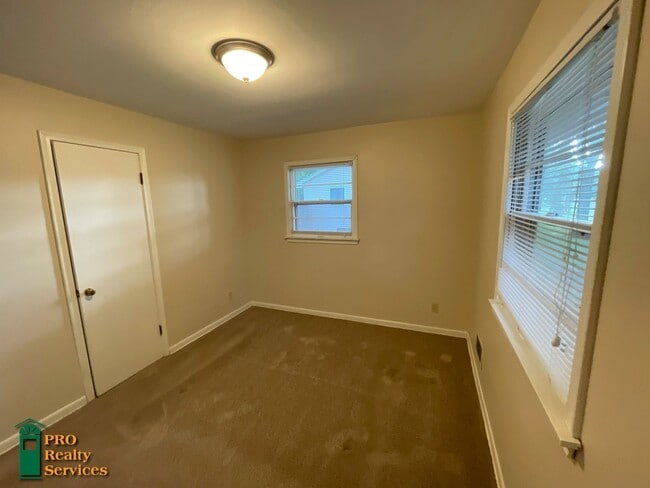 Building Photo - 2 Bedroom Home in Blaine